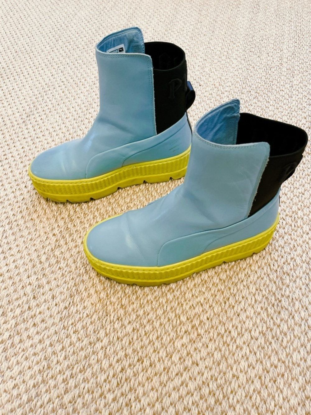 FENTY x Puma Women’s Leather Platform Boots Size 8.5 - Picture 5 of 9